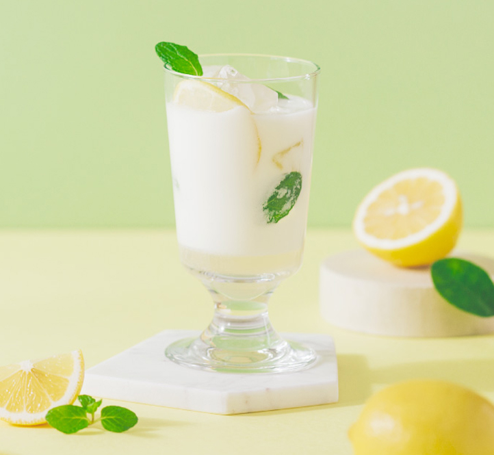 MILK AND ポッカレモン100